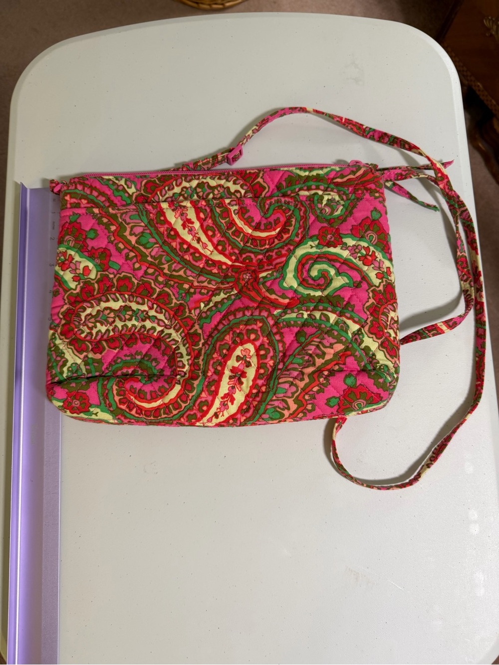 Vera Bradley Pink Paisley Quilted Cotton Crossbody Shoulder Bag Zip Floral EUC
